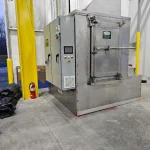 Stainless automatic high pressure mask washer with its control cabinet